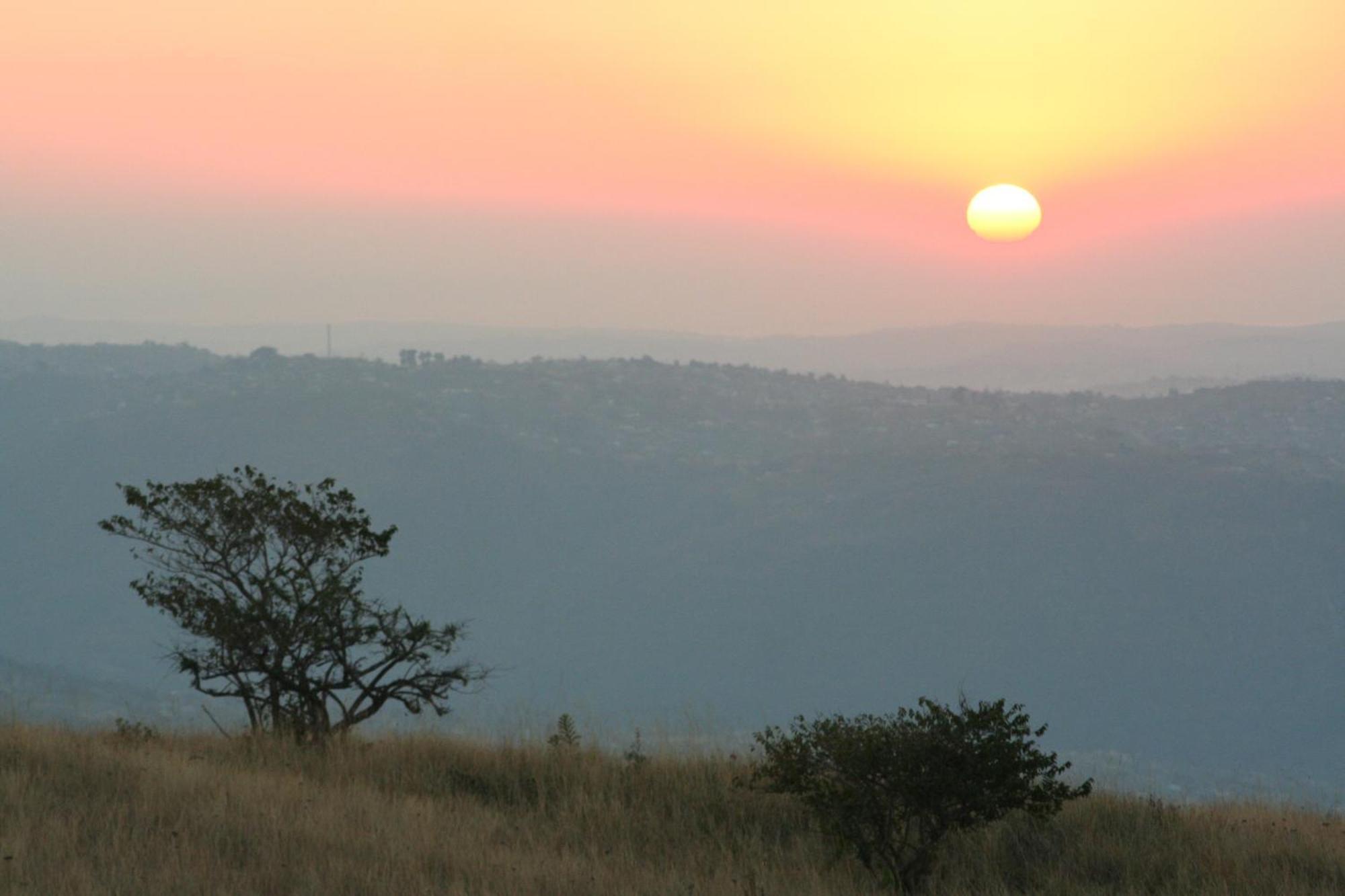 Ammazulu African Palace Kloof Bagian luar foto
