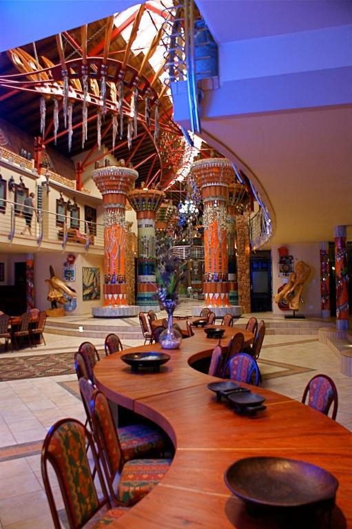 Ammazulu African Palace Kloof Bagian luar foto