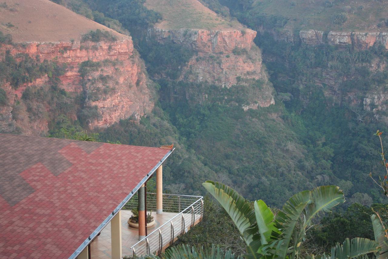 Ammazulu African Palace Kloof Bagian luar foto